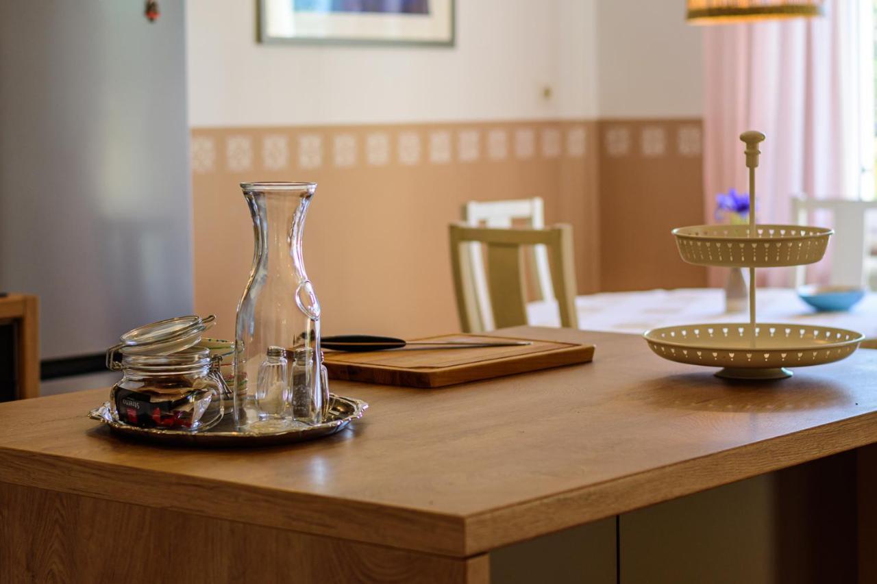 Apartment Macan, Beautiful Green Oasis Pula Bagian luar foto