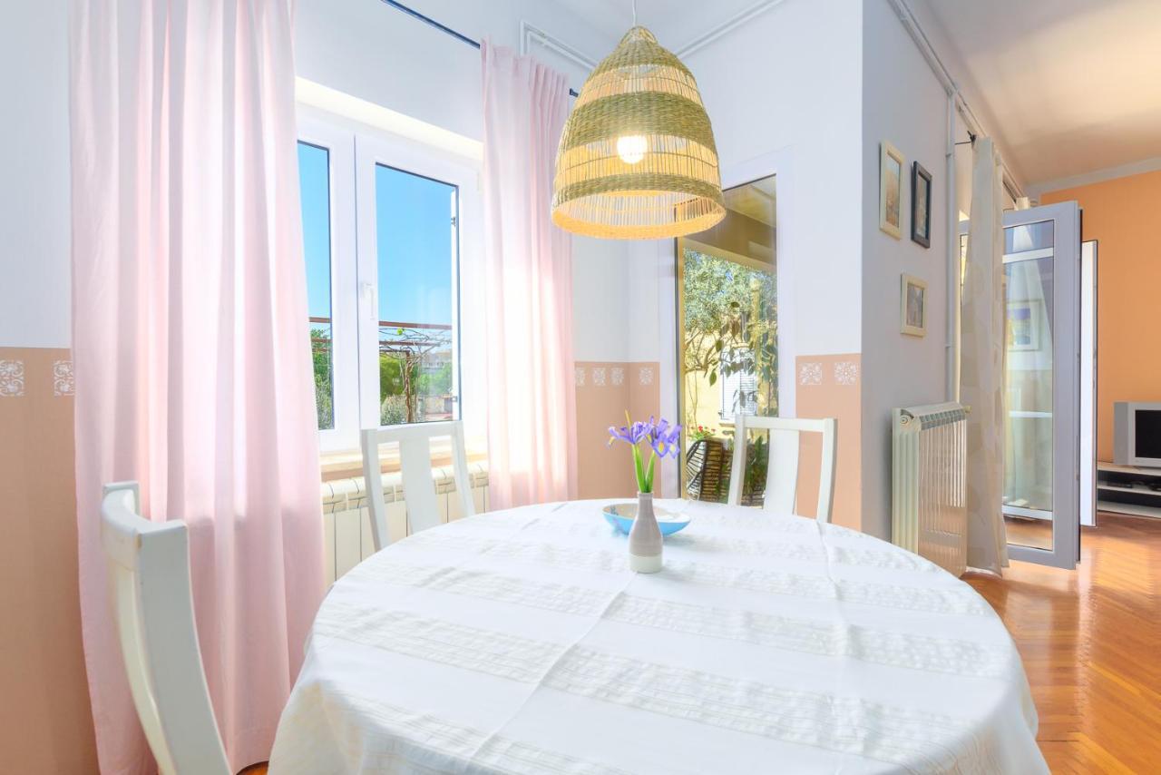 Apartment Macan, Beautiful Green Oasis Pula Bagian luar foto