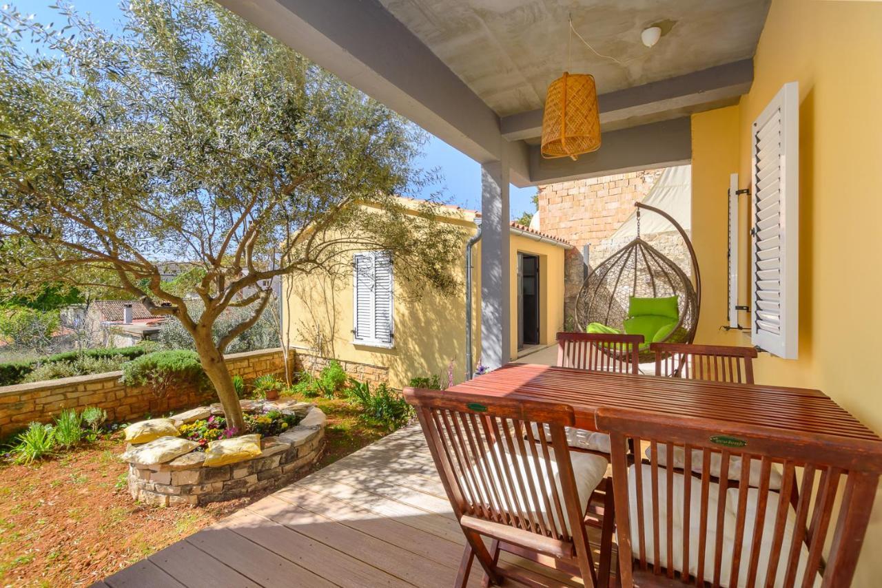 Apartment Macan, Beautiful Green Oasis Pula Bagian luar foto