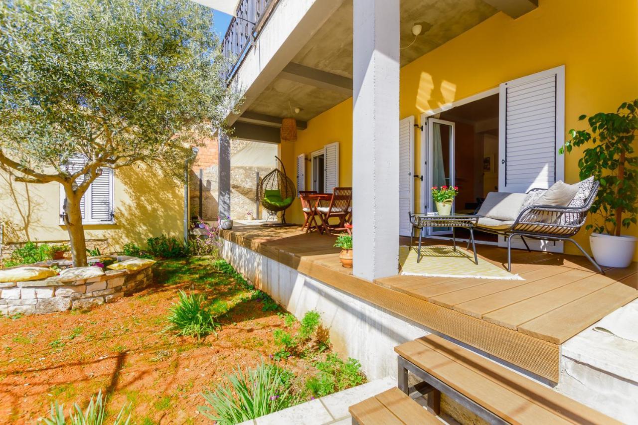 Apartment Macan, Beautiful Green Oasis Pula Bagian luar foto